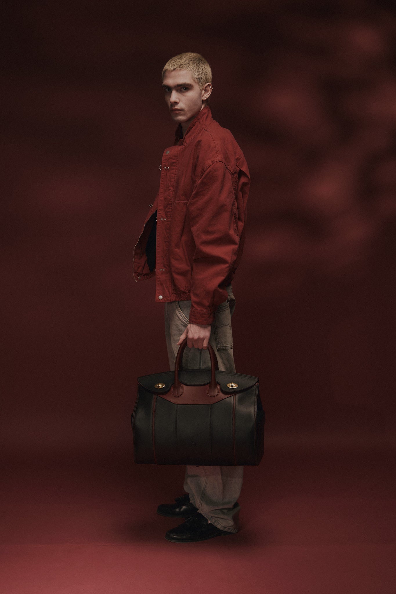Exclusivo: Bolso Capi Moriarty. Piel Negra & Granate
