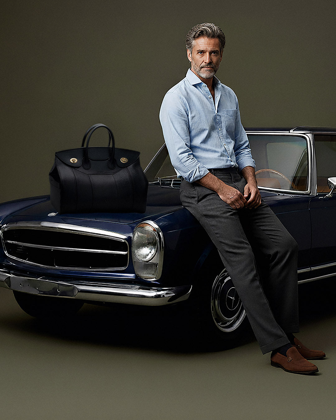 Bolso Full Black Capi en piel lisa Premium