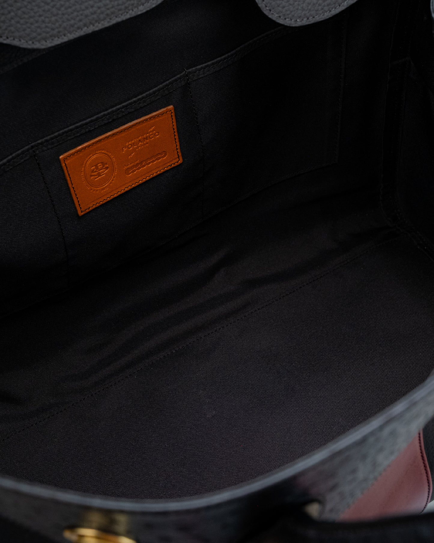 Bolso Capi en piel Negra Grano Mate & Avestruz