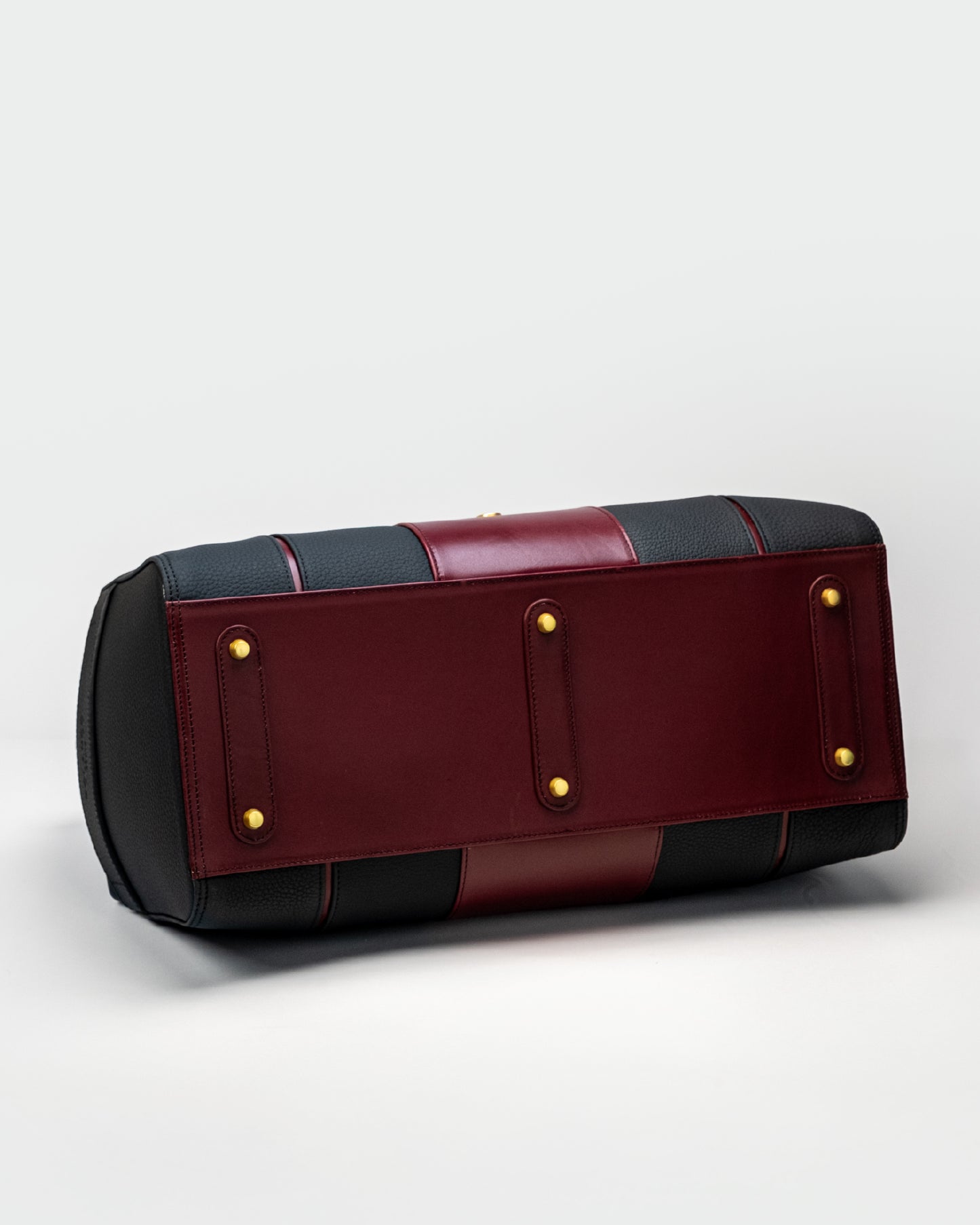 Bolso Capi en piel Negra Grano Mate