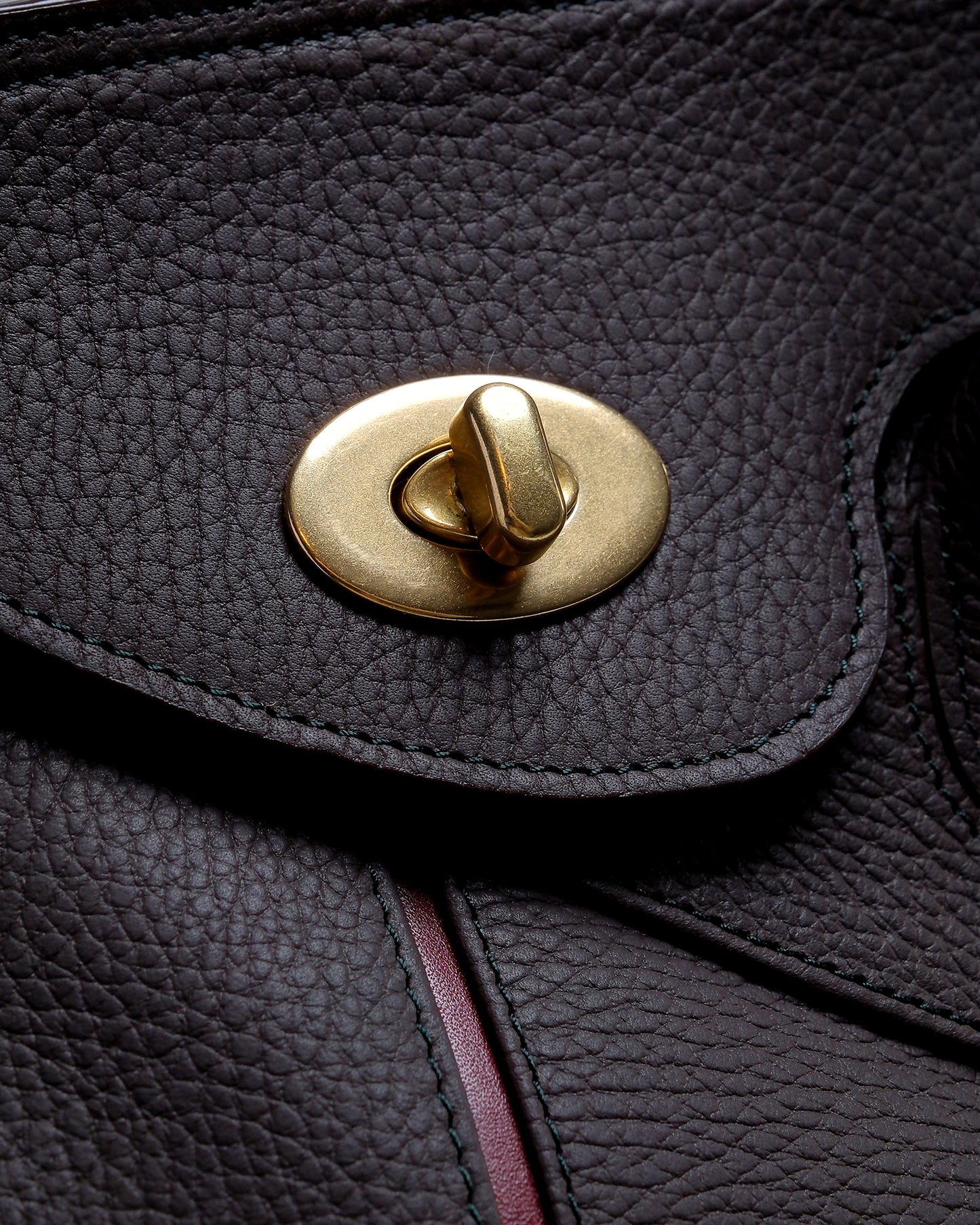 Bolso Capi en piel marrón granulada premium